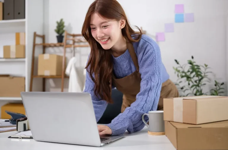 Bảo trì website doanh nghiệp nhỏ bằng cập nhật plugin và giao diện