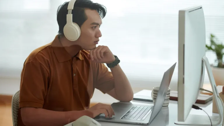 Xử lý xung đột giữa biểu mẫu và cache trang